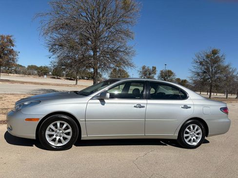 Used 2004 Lexus ES 330 image 4