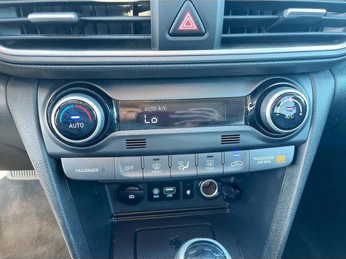 Used 2019 Hyundai Kona Ultimate FWD image 16