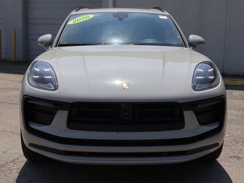 Used 2026 Porsche Macan AWD/4WD image 2