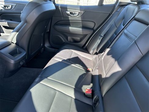 Used 2024 Volvo S60 B5 Core image 16