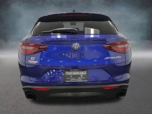 Used 2022 Alfa Romeo Stelvio Sprint AWD/4WD image 5