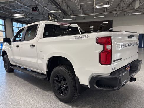 Used 2019 Chevrolet Silverado 1500 LT Trail Boss image 5