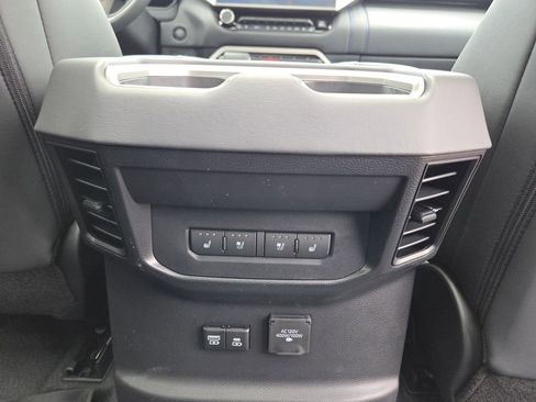 New 2026 Toyota Tundra Platinum AWD/4WD image 9