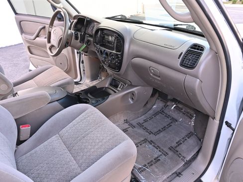 Used 2006 Toyota Tundra SR5 w/ All Weather Guard Pkg image 15