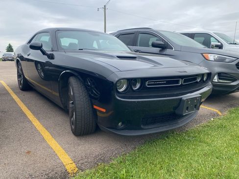 Used 2015 Dodge Challenger SXT Plus RWD image 3