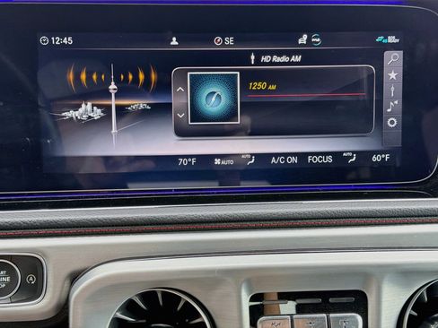 Used 2021 Mercedes-Benz G 550 w/ G Manufaktur Interior Package image 29