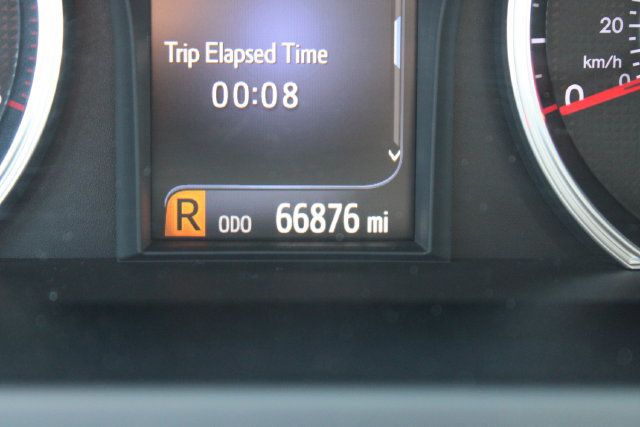 Used 2015 Toyota Camry SE FWD image 14