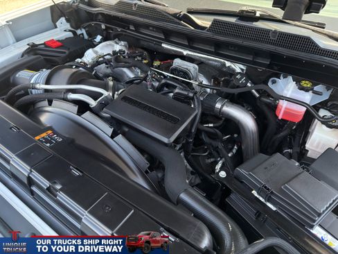 Used 2024 Chevrolet Silverado 3500 LT AWD/4WD image 14