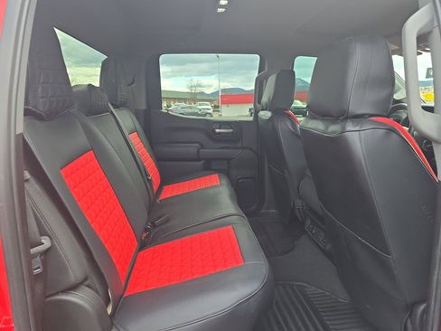 Used 2024 Chevrolet Silverado 1500 Custom Trail Boss w/ LPO, Dark Essentials Package image 21