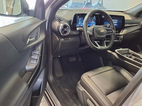 Used 2026 Chevrolet Equinox LT AWD/4WD image 7