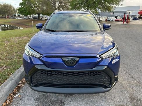 Used 2023 Toyota Corolla Cross SE image 8