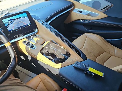 Used 2021 Chevrolet Corvette 2LT w/ Z51 Performance Package image 26