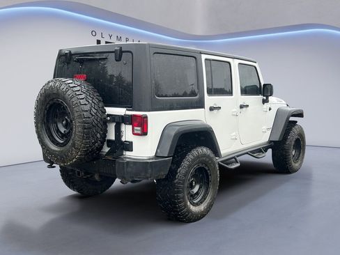 Used 2017 Jeep Wrangler Unlimited Sport image 5