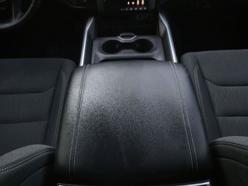 Used 2022 RAM 1500 Big Horn AWD/4WD image 18