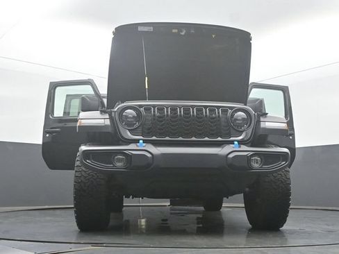 Used 2024 Jeep Wrangler Unlimited AWD/4WD image 56