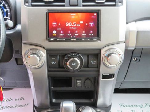 Used 2015 Toyota 4Runner SR5 image 6