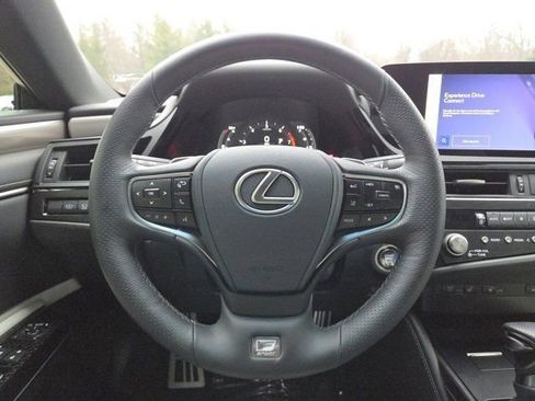 Used 2025 Lexus ES 350 F Sport image 32