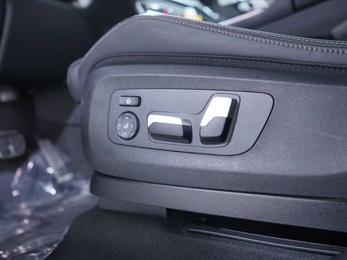 Used 2026 BMW X5 sDrive40i w/ M Sport Package RWD image 8