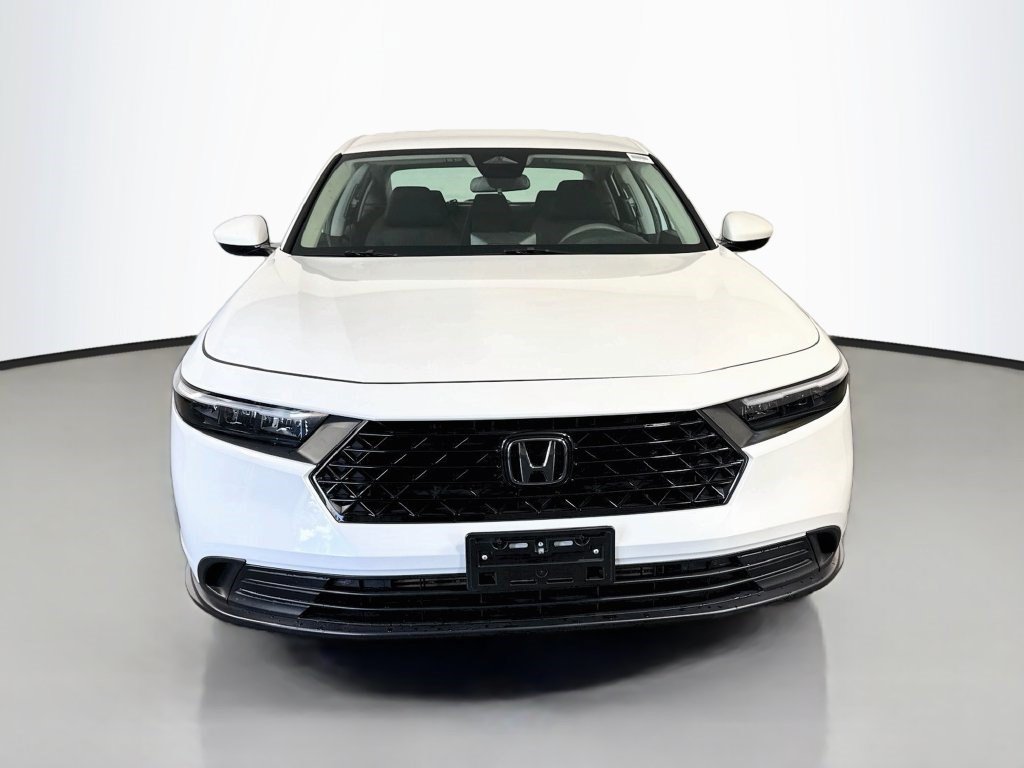 Used 2023 Honda Accord LX image 2