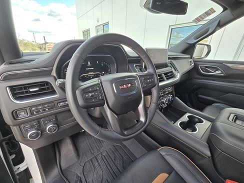 Used 2024 GMC Yukon XL AT4 w/ AT4 Premium Package image 13