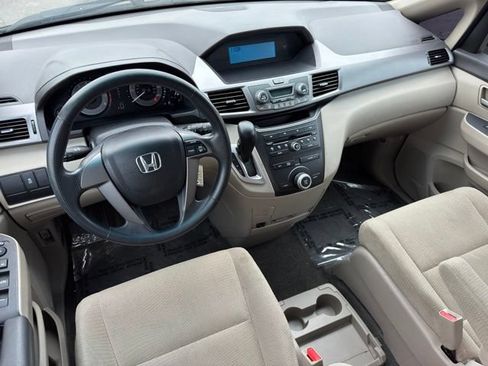 Used 2012 Honda Odyssey LX image 10