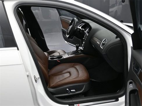 Used 2016 Audi A4 2.0T Premium w/ Convenience Plus Package image 10