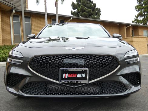 Used 2023 Genesis G70 2.0T w/ Sport Prestige Package image 7