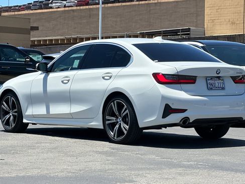 Used 2022 BMW 330i Sedan w/ Premium Package image 5