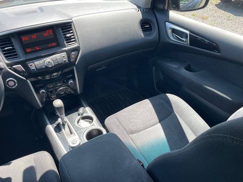 Used 2015 Nissan Pathfinder S FWD image 16