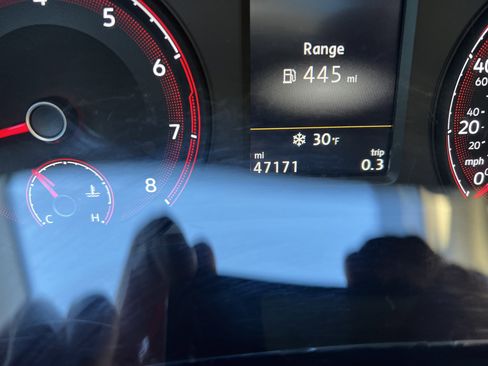 Certified 2022 Volkswagen Passat 2.0T image 21