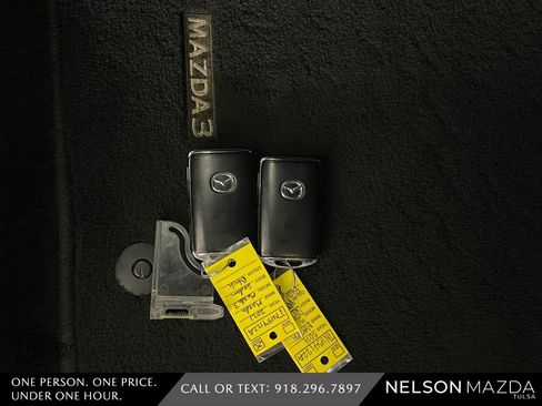 Used 2021 MAZDA MAZDA3 s image 43