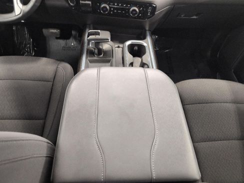 Used 2024 Chevrolet Silverado 1500 RST AWD/4WD image 16