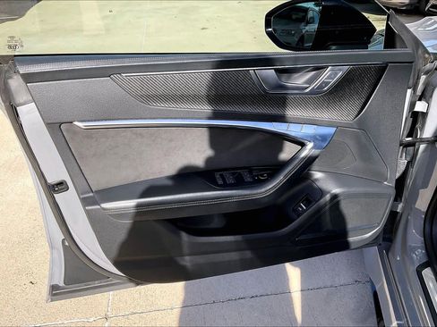 Used 2021 Audi RS 7 Sportback w/ Black Optic Package image 19