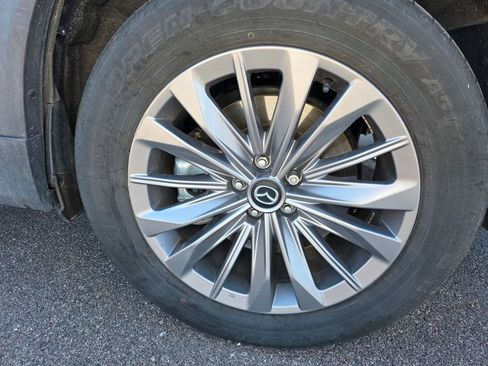 Used 2025 MAZDA CX-90 Plug-In Hybrid w/ Preferred AWD/4WD image 9