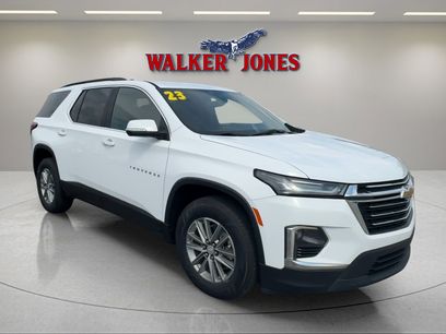 Used 2023 Chevrolet Traverse LT