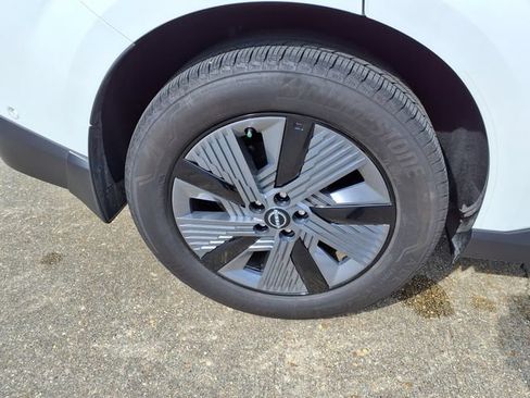 Used 2025 Nissan Murano SL AWD/4WD image 6