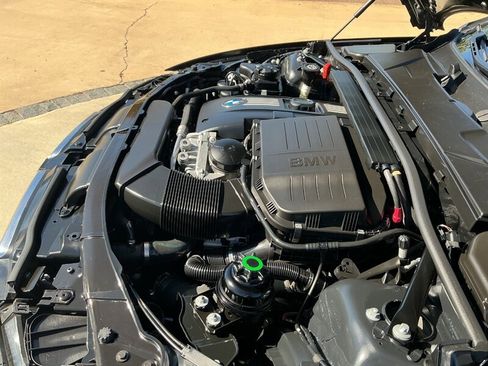 Used 2009 BMW 335i Convertible image 38