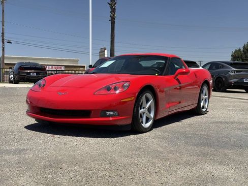 Used 2013 Chevrolet Corvette Coupe RWD image 1