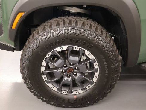 New 2026 Nissan Frontier PRO-4X w/ Tow Package AWD/4WD image 8