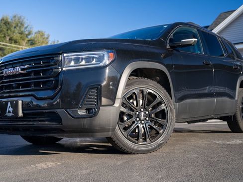 Used 2023 GMC Acadia SLT w/ Elevation Edition image 1