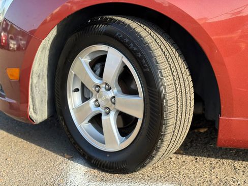 Used 2012 Chevrolet Cruze LT FWD image 11