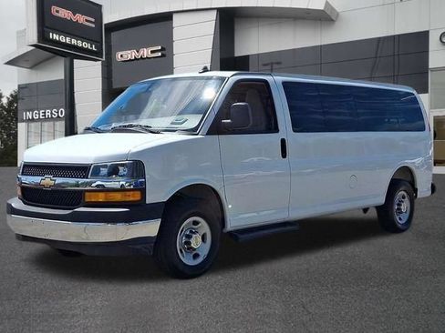 Used 2025 Chevrolet Express 3500 LT w/ LT Preferred Equipment Group RWD image 39