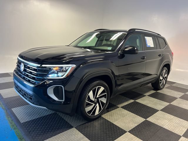 Certified 2024 Volkswagen Atlas SE FWD image 3