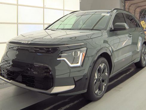 Certified 2023 Kia Niro Wind FWD image 4