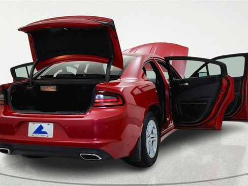 Used 2016 Dodge Charger SE w/ Popular Equipment Group RWD image 7