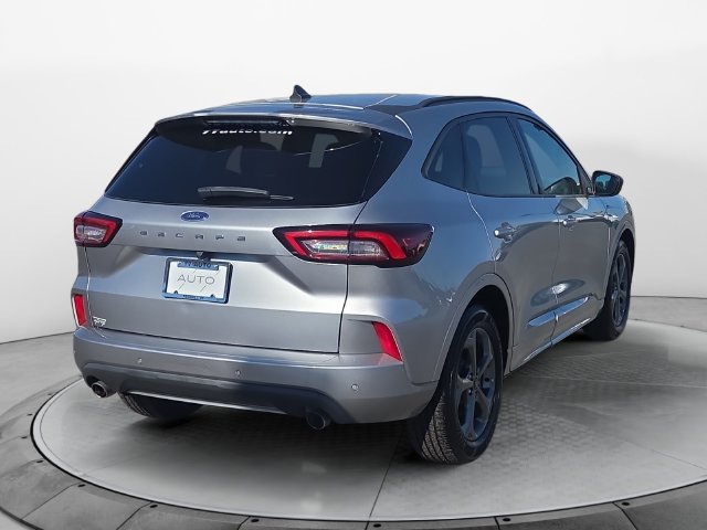 Used 2023 Ford Escape ST-Line w/ Tech Pack #1 FWD image 5