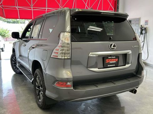 Used 2023 Lexus GX 460 Premium w/ Premium Package AWD/4WD image 5