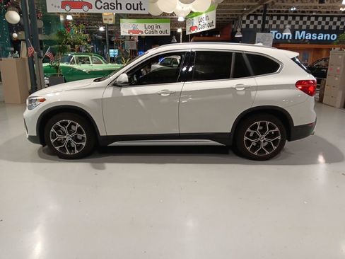 Used 2021 BMW X1 xDrive28i w/ Convenience Package AWD/4WD image 9