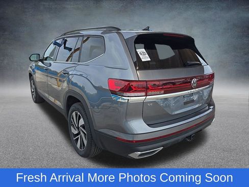Used 2025 Volkswagen Atlas SE FWD image 5