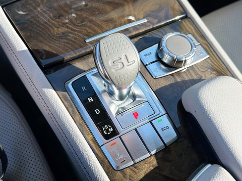 Used 2013 Mercedes-Benz SL 550 image 26